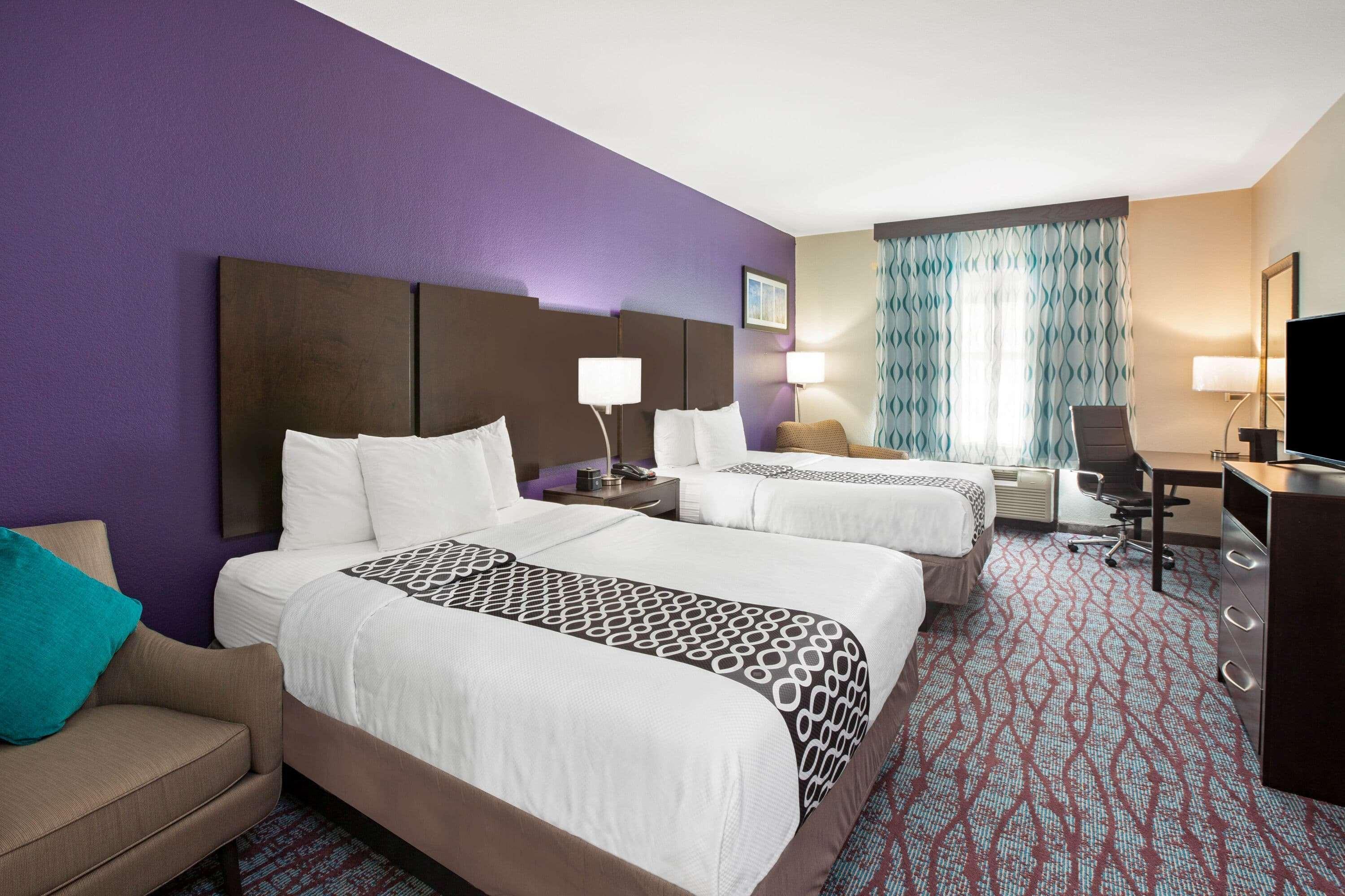 La Quinta By Wyndham Pasadena North Hotel Buitenkant foto