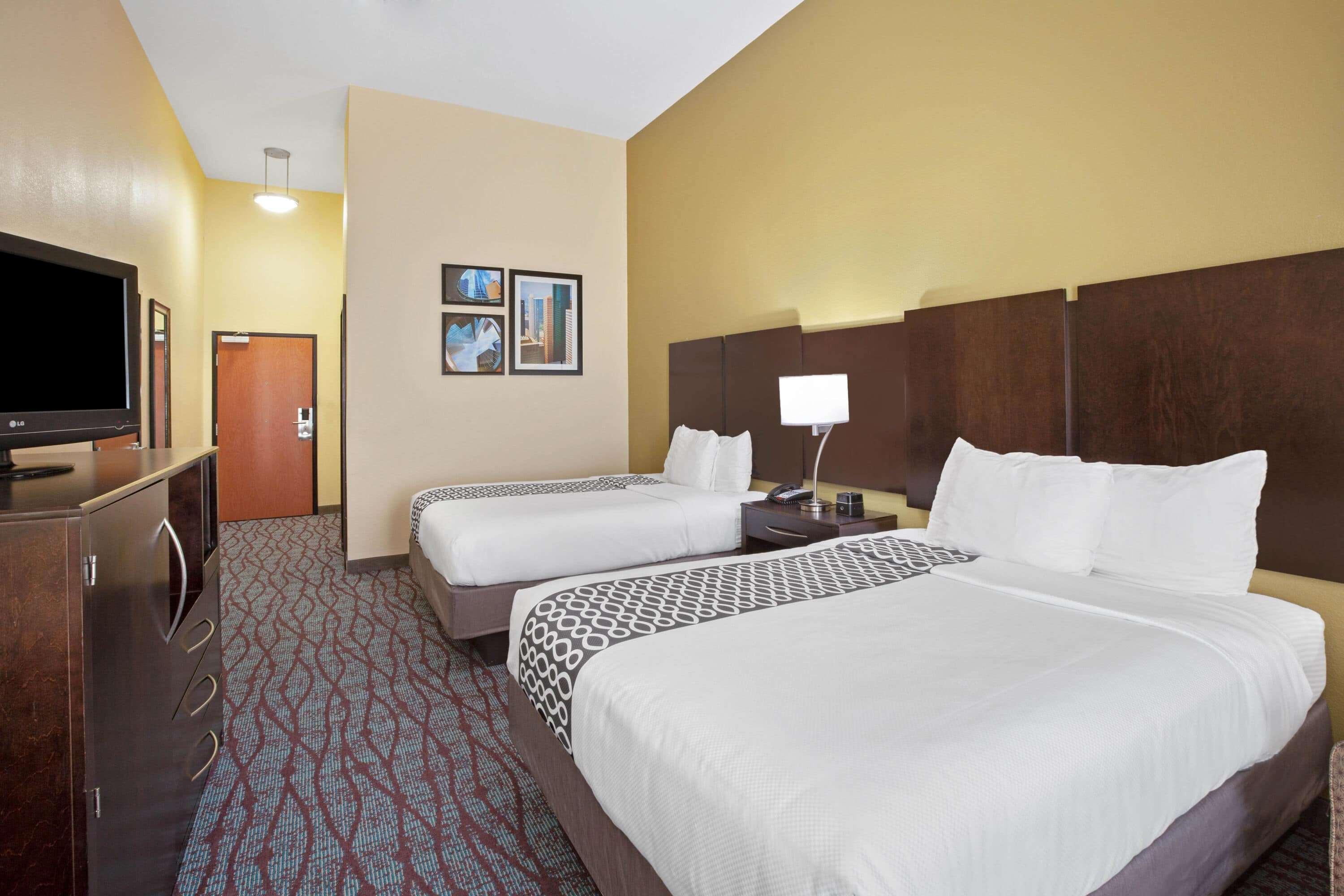 La Quinta By Wyndham Pasadena North Hotel Buitenkant foto
