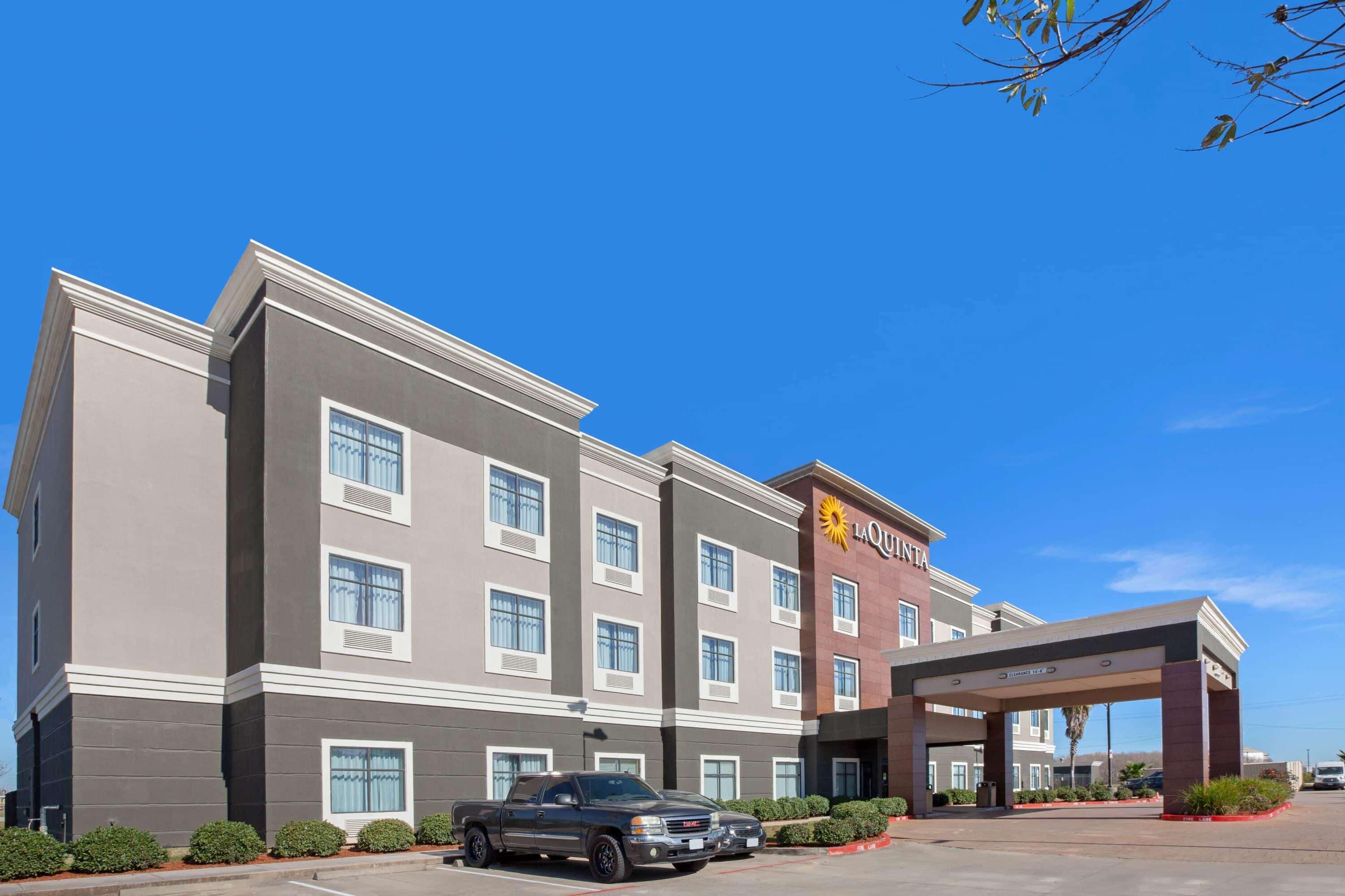 La Quinta By Wyndham Pasadena North Hotel Buitenkant foto